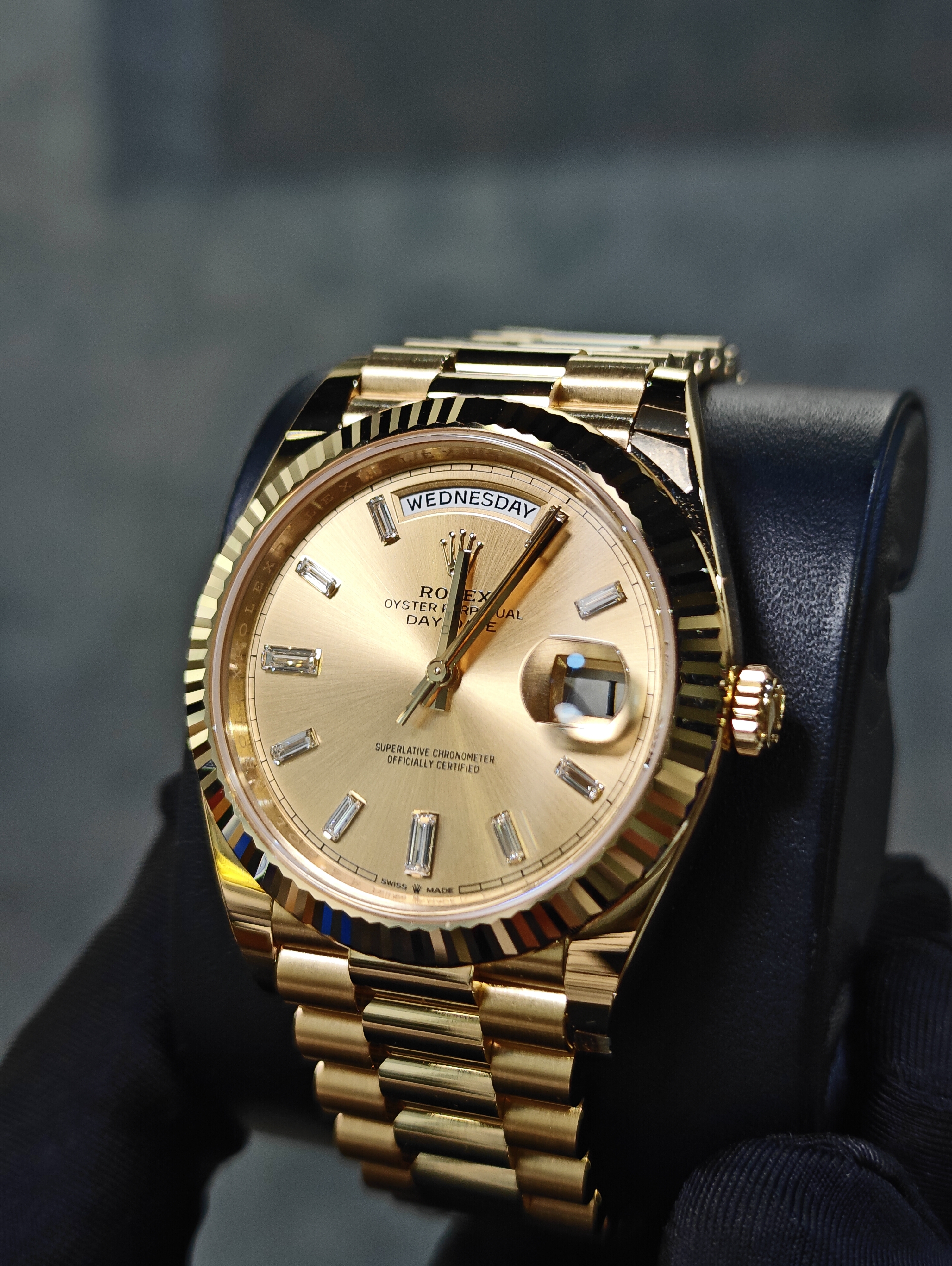 BRAND NEW ROLEX 228238a 228238 CHAMPAGNE DIAL WITH DIAMOND YELLOW GOLD DAY DATE 40MM