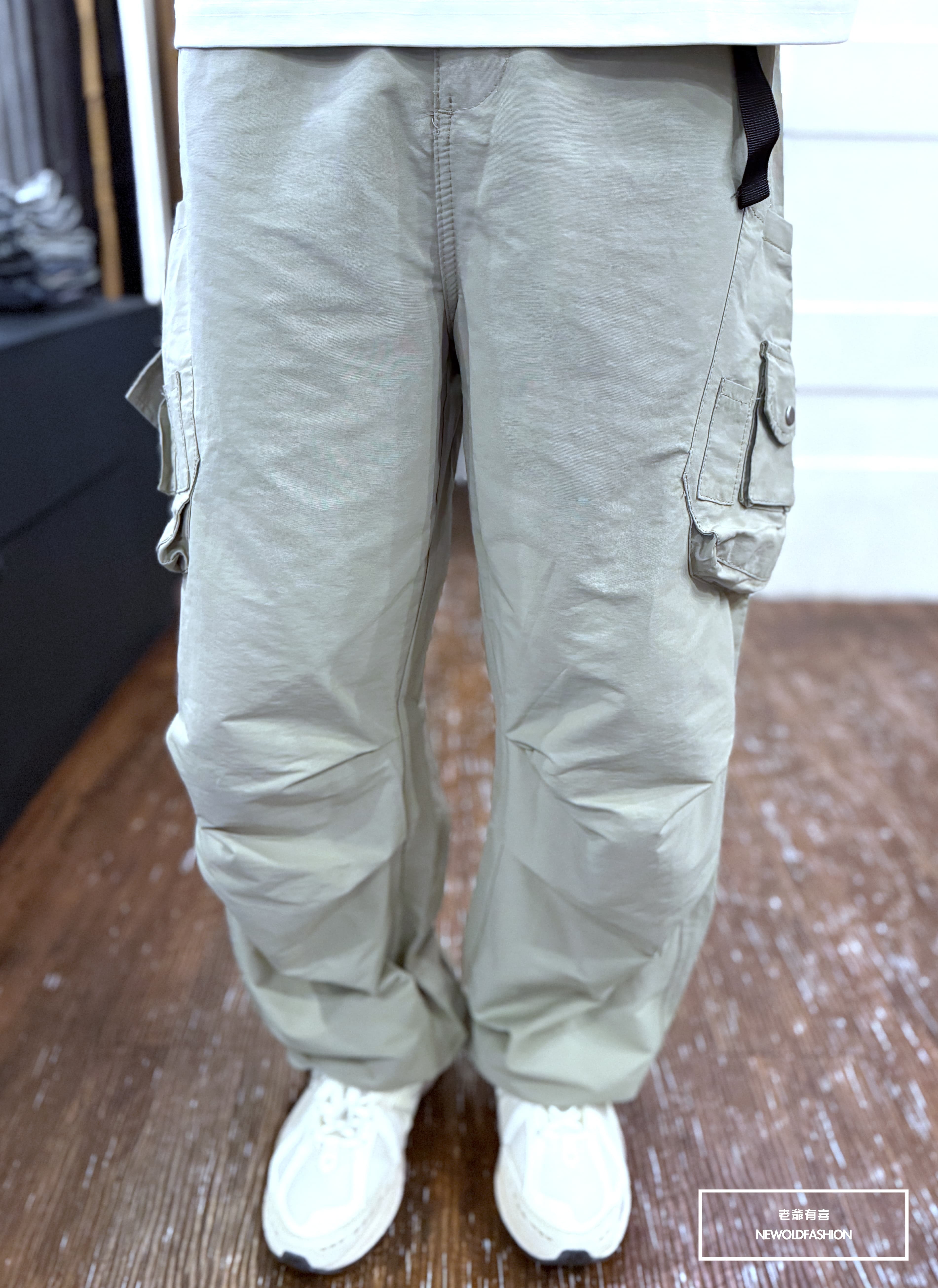 『新品上市』重磅多口袋綁帶工裝寬褲-卡其(NOF25029001)