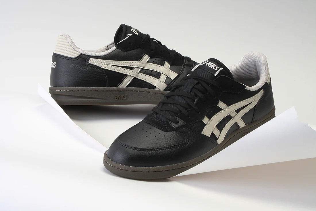 Asics skyhand OG 皮革黑