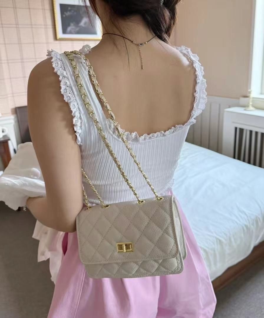 法式花邊小背心🌸