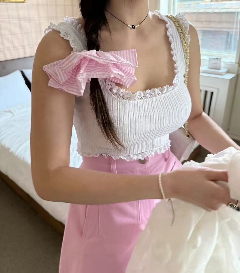 法式花邊小背心🌸