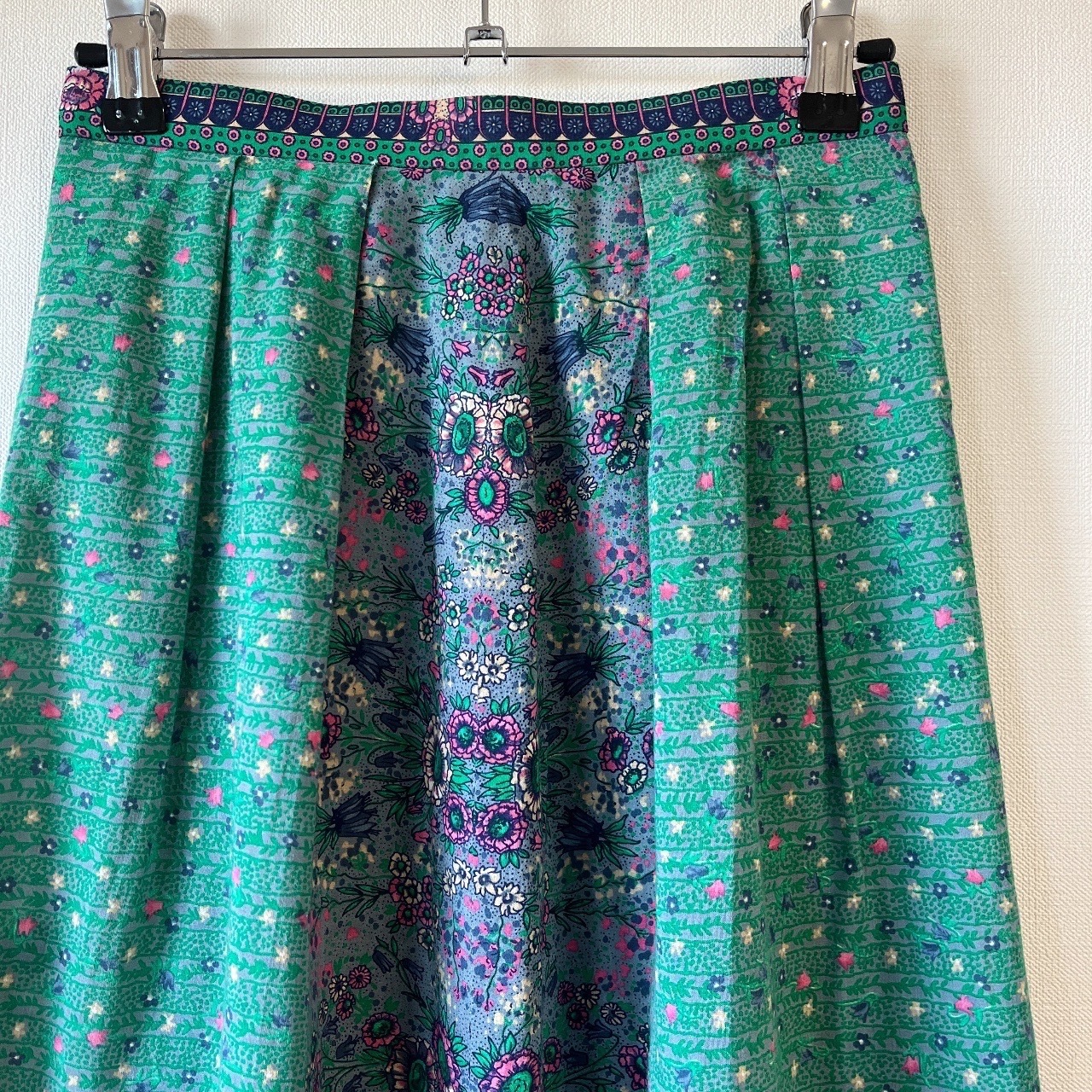 綠色小碎花半身裙