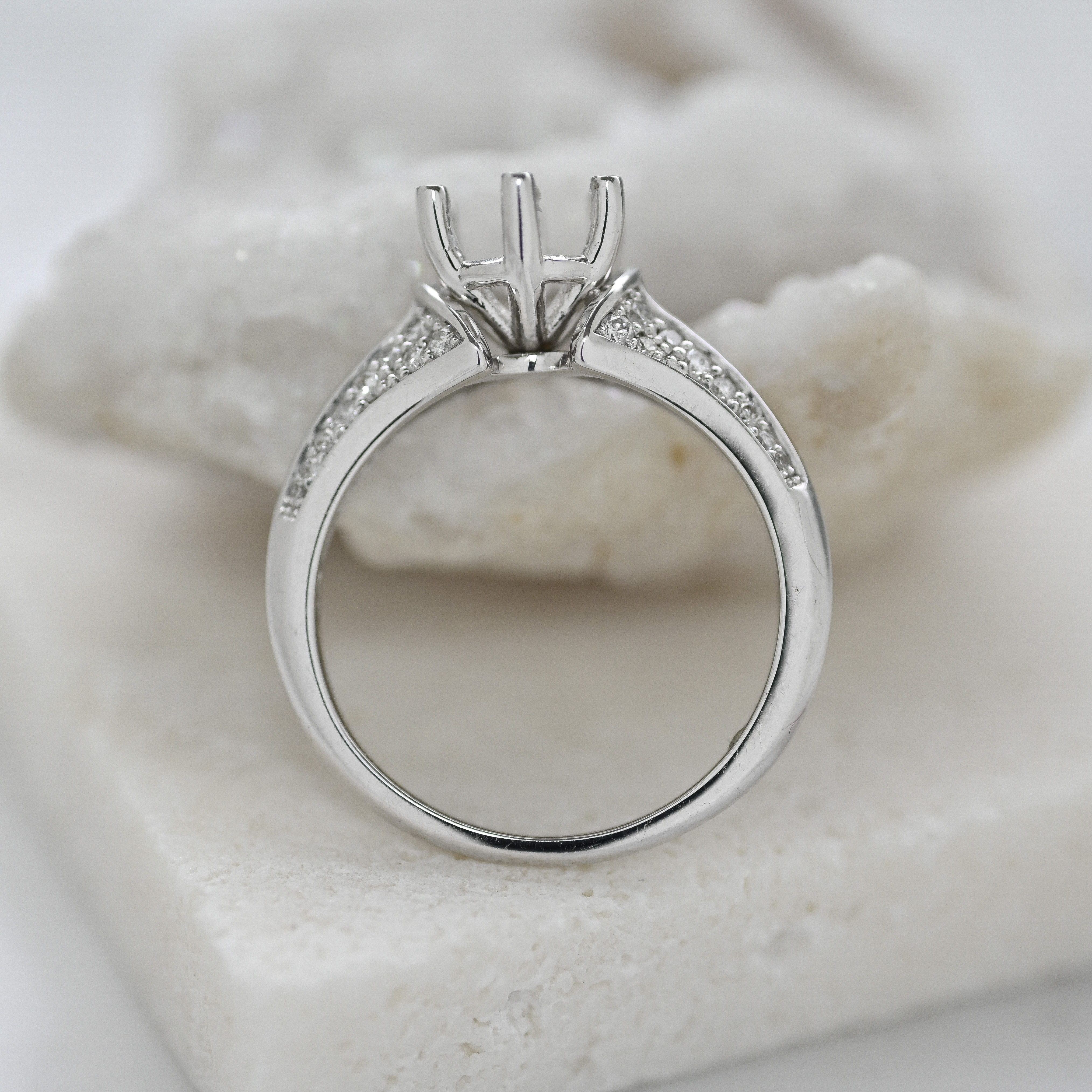 18K 1.00ct Diamond Ring Setting