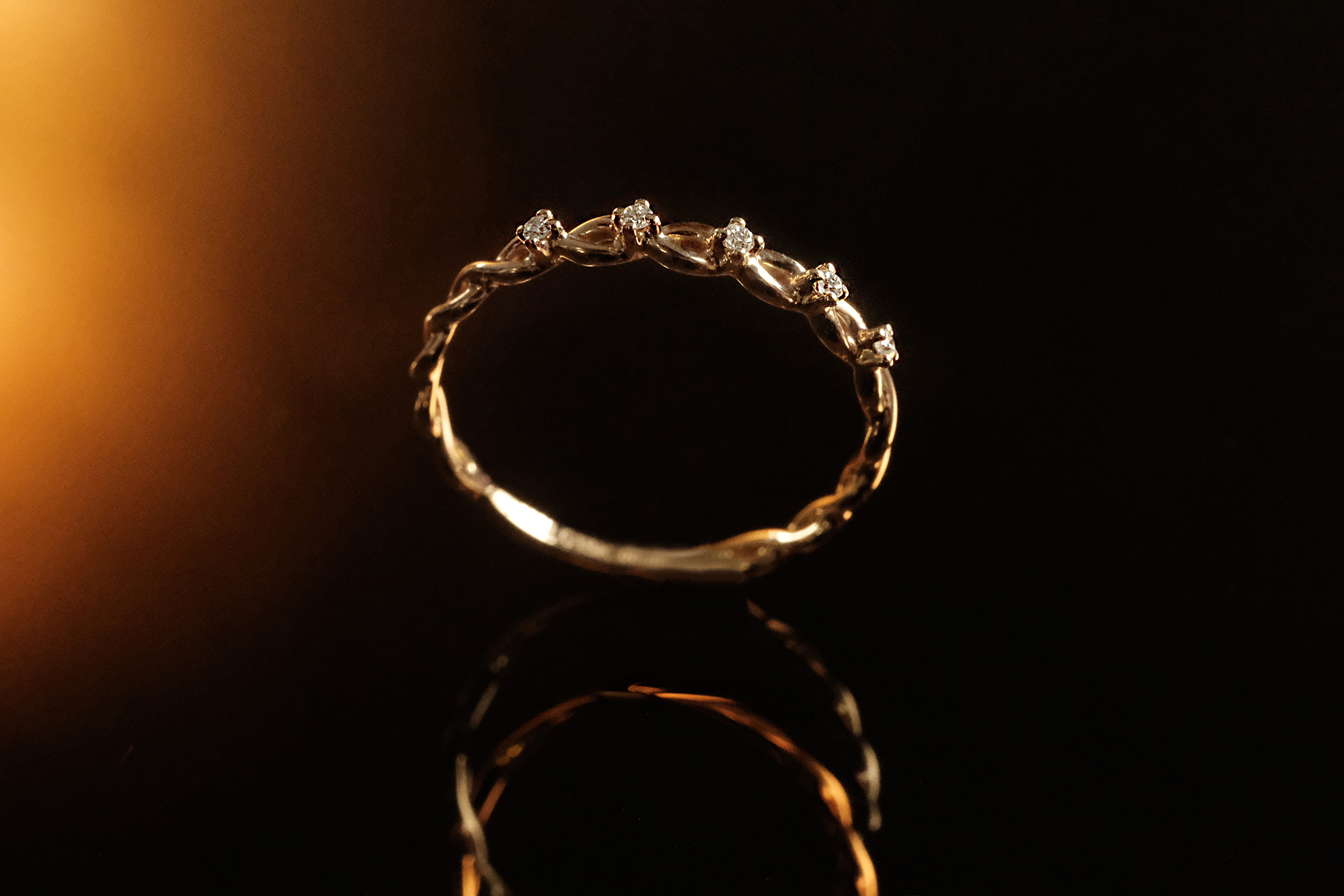 18K 布拉格廣場戒指