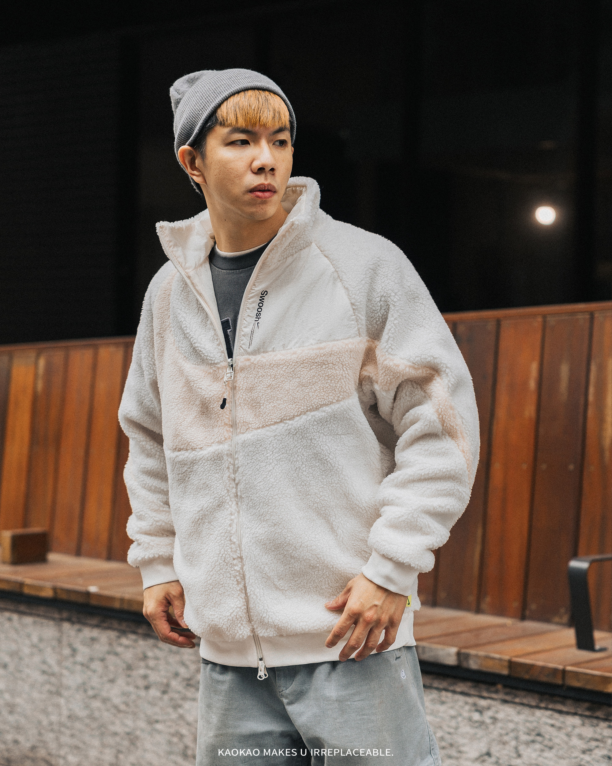 NIKE 外套 NSW Swoosh Jackets 男款 米白 休閒 雙面穿 仿羊羔絨 長袖【FB1910-133】