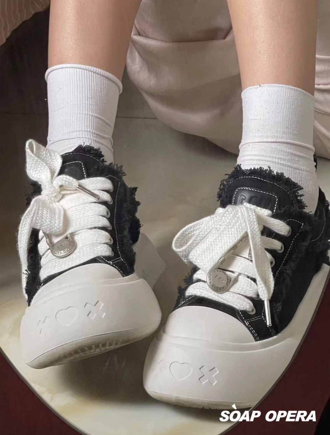 【代購】SOAP OPERA 大頭鞋 開口笑 厚底鞋 解構 休閒鞋 黑白 熊貓 #AESPA寧寧同款 SOUSF3231229