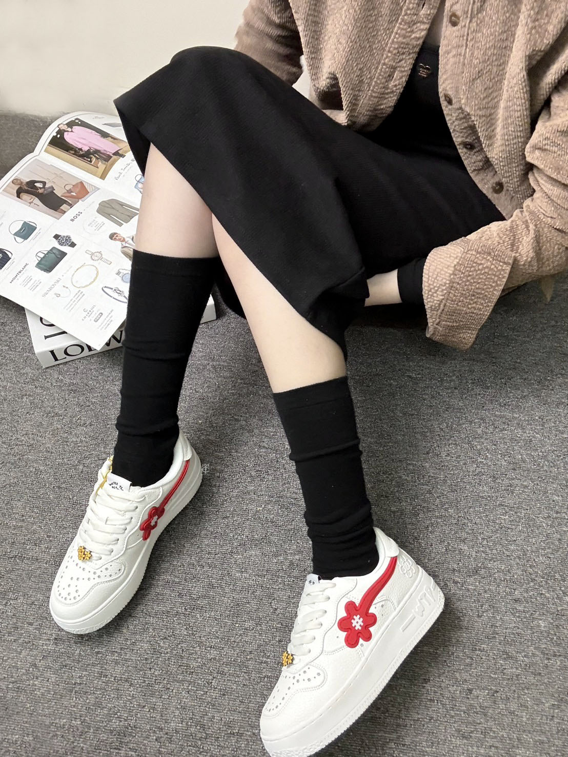 <🌼搶先上新!!> Water The Plant "RLARE" HK Exclusive GOAT Kicks 紅色 小花 白色 白底 WTPS116794002