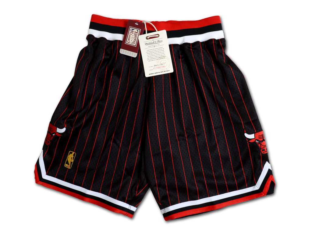 Mitchell & Ness 芝加哥公牛隊 1996-1997 球員版 球褲
