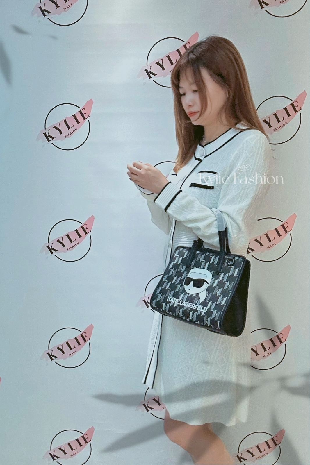 Karl 白色通花連身裙 女款