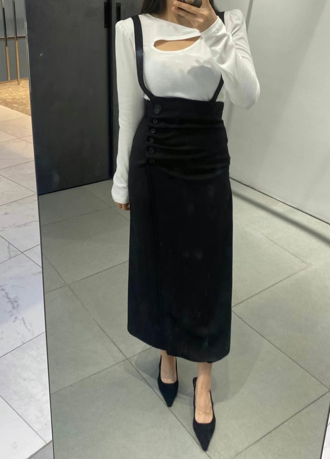 503126吊帶抓褶側釦長裙 黑s現貨