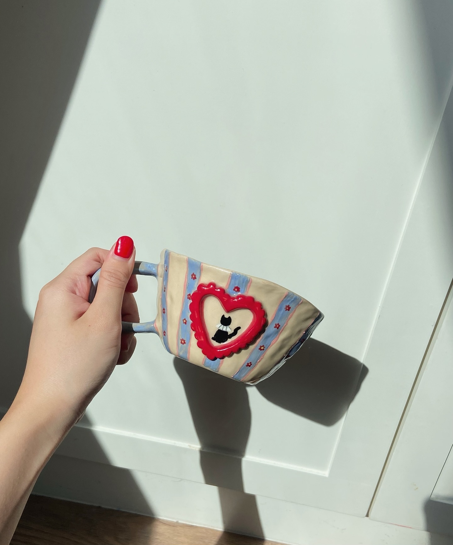 Kiparapa House - Lala 黑貓花花直紋手工陶瓷杯【售罄】