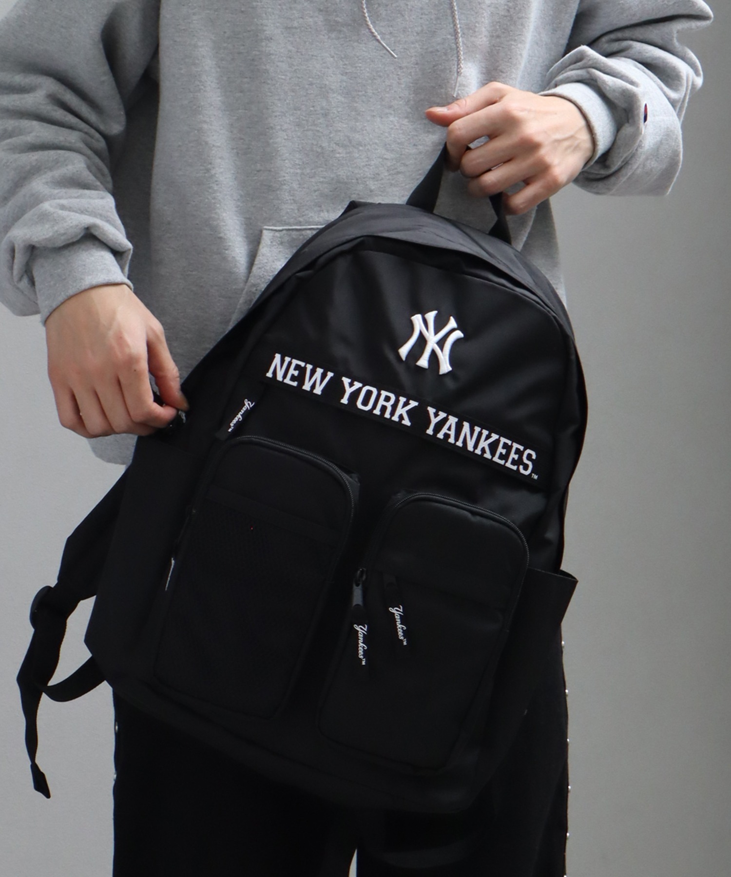 【預購】J0308902 MLB 雙口袋背包