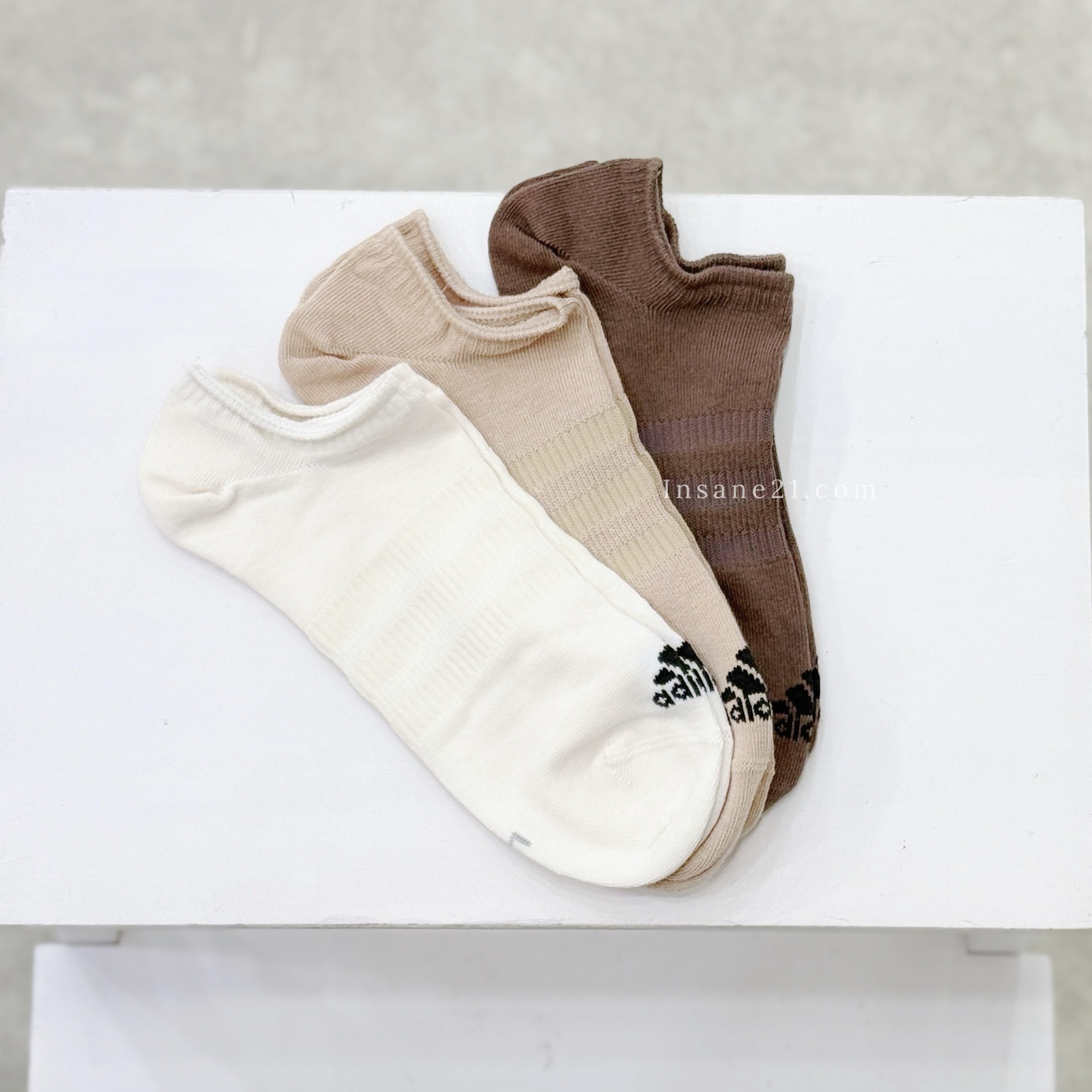 ADIDAS 白卡其咖 短襪 隱形襪 運動襪 襪子 IC1329