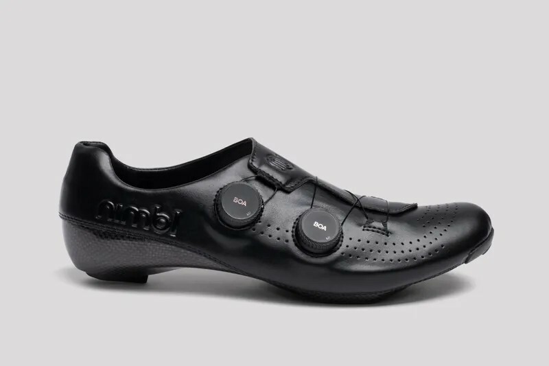 Nimbl Exceed Ultimate Glide 頂級碳纖卡鞋 寬楦版/黑鞋黑旋鈕