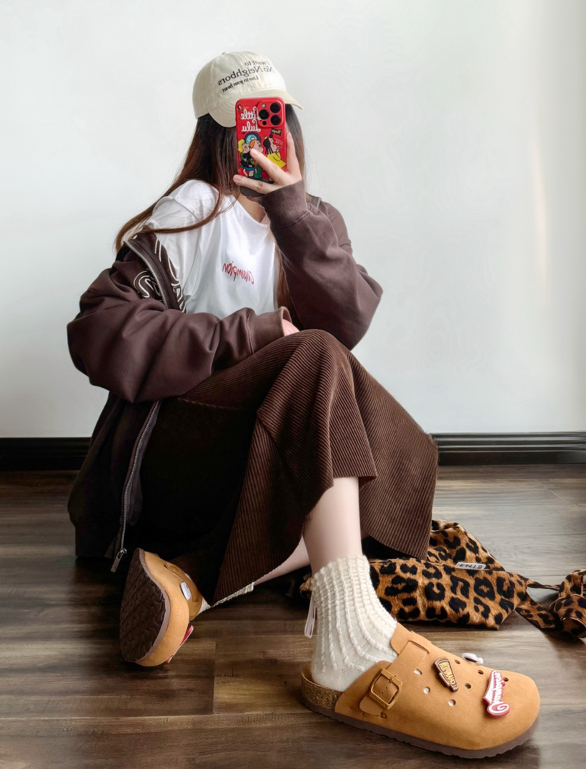 零碼現貨出清棕色38(適合24公分著用) Champion 洞洞勃肯鞋 懶人鞋 鞋扣 包頭涼鞋 棕色(任買兩件711免運)/現貨