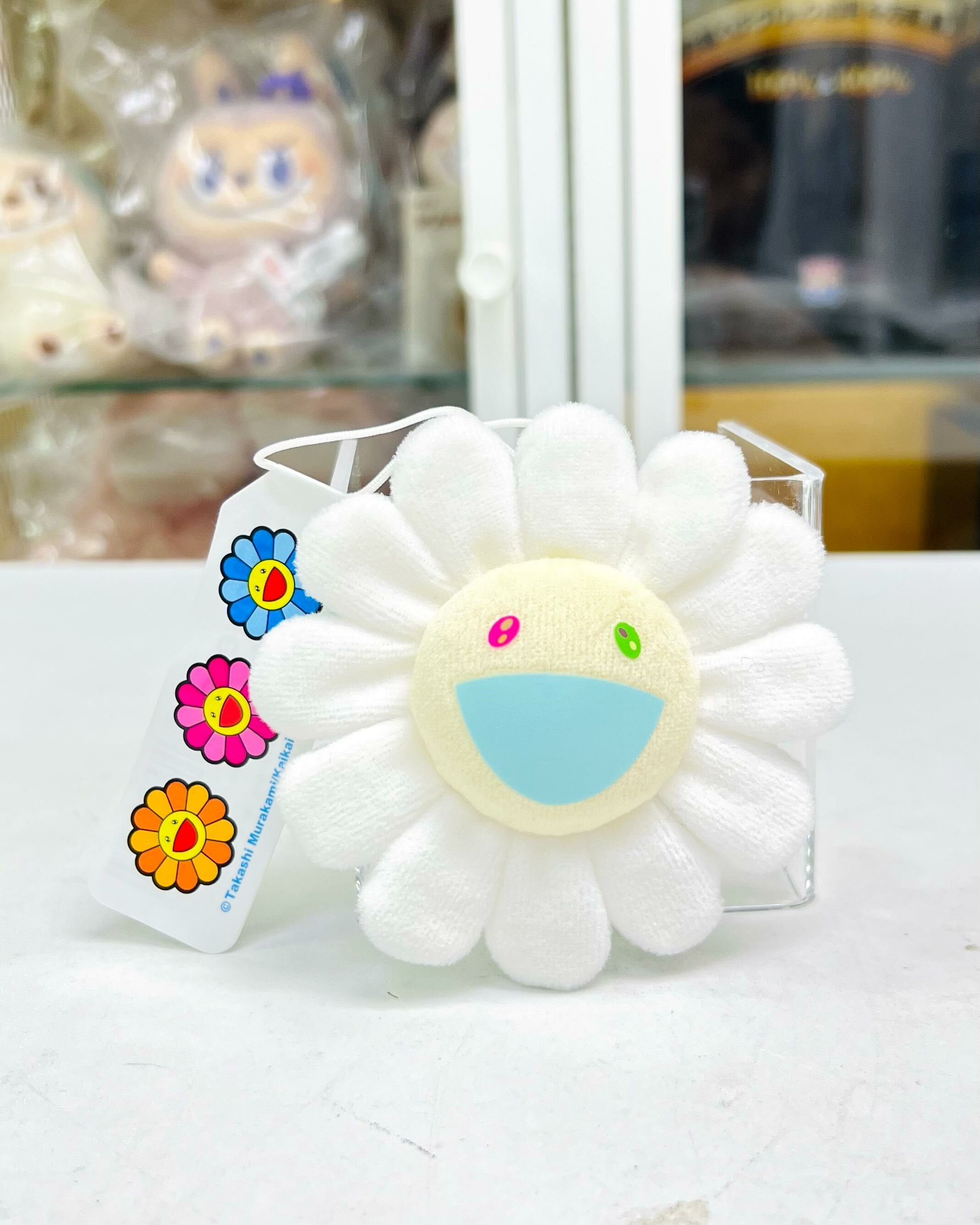 Flower Keychain (White)