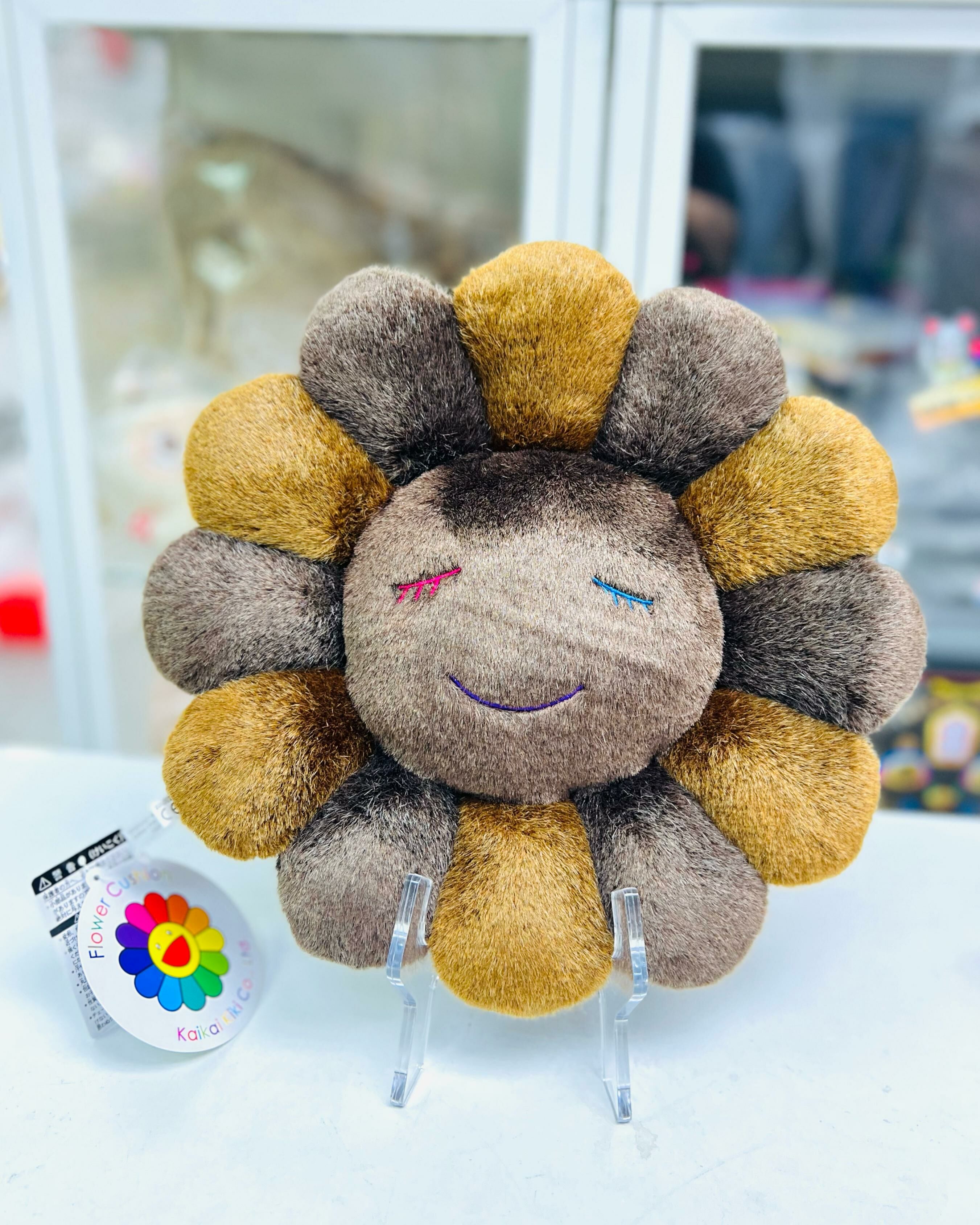 30cm Flower Cushion (Brown)