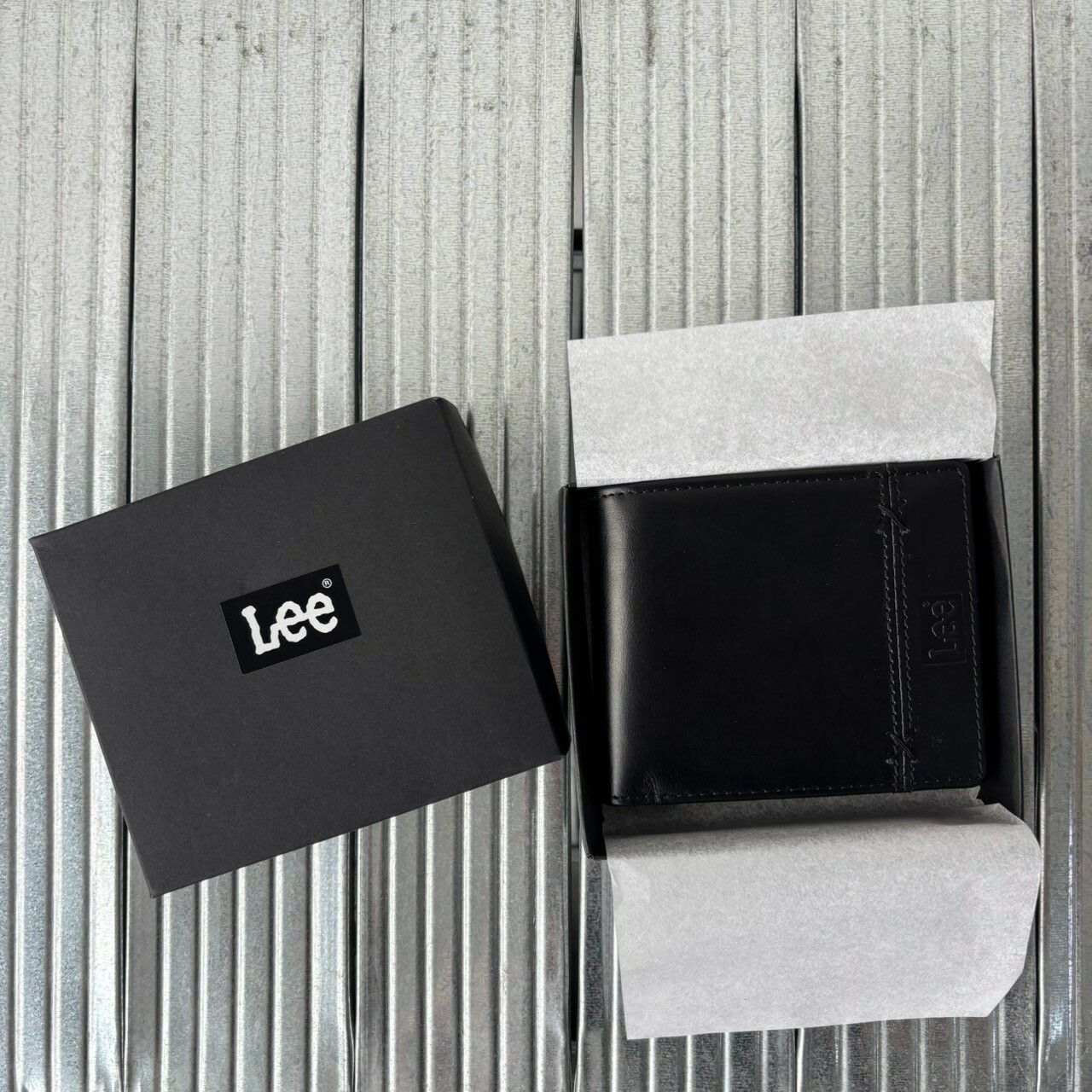 男女雙折皮夾 真皮 Lee 十字蠟線 雙折皮夾 牛皮 圓形拉鍊 牛皮 黑色 0520695