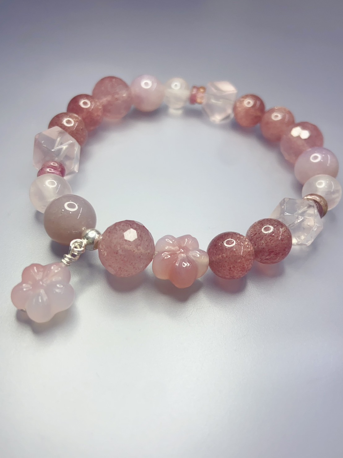 花紛飛丨鹽源瑪瑙小花雕件、粉晶和草莓晶丨愛情與人際關係