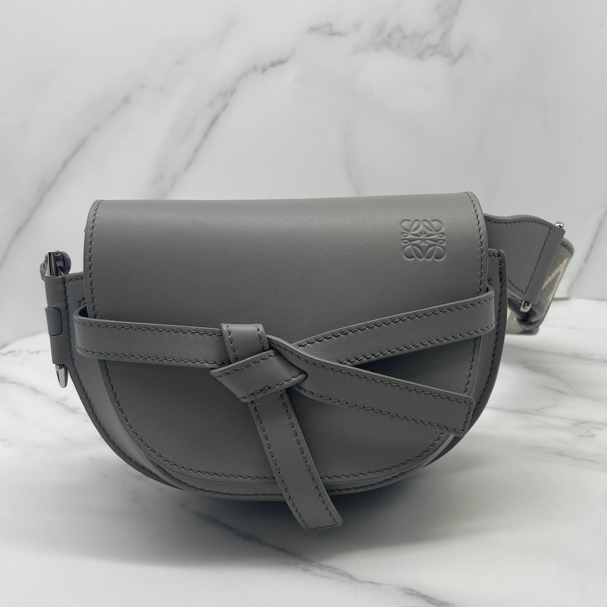 Loewe Mini Gate Dual Bag (gris)