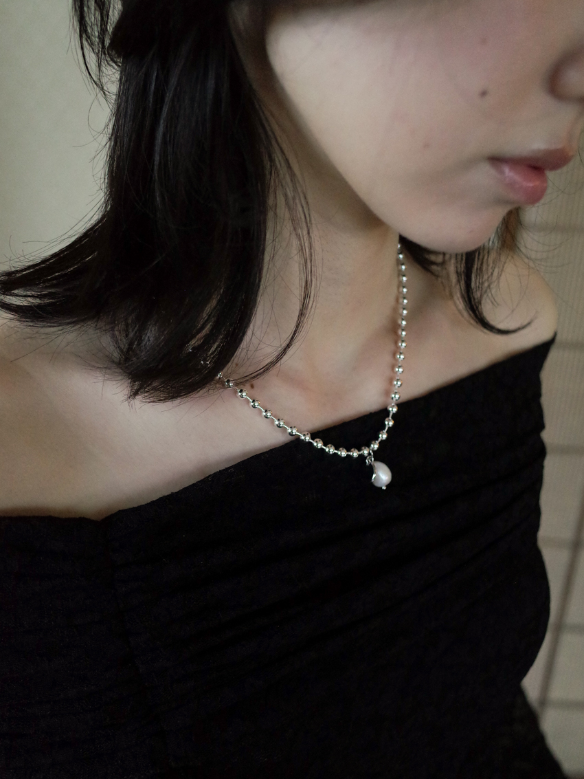 iron tag pearl silver bead necklace