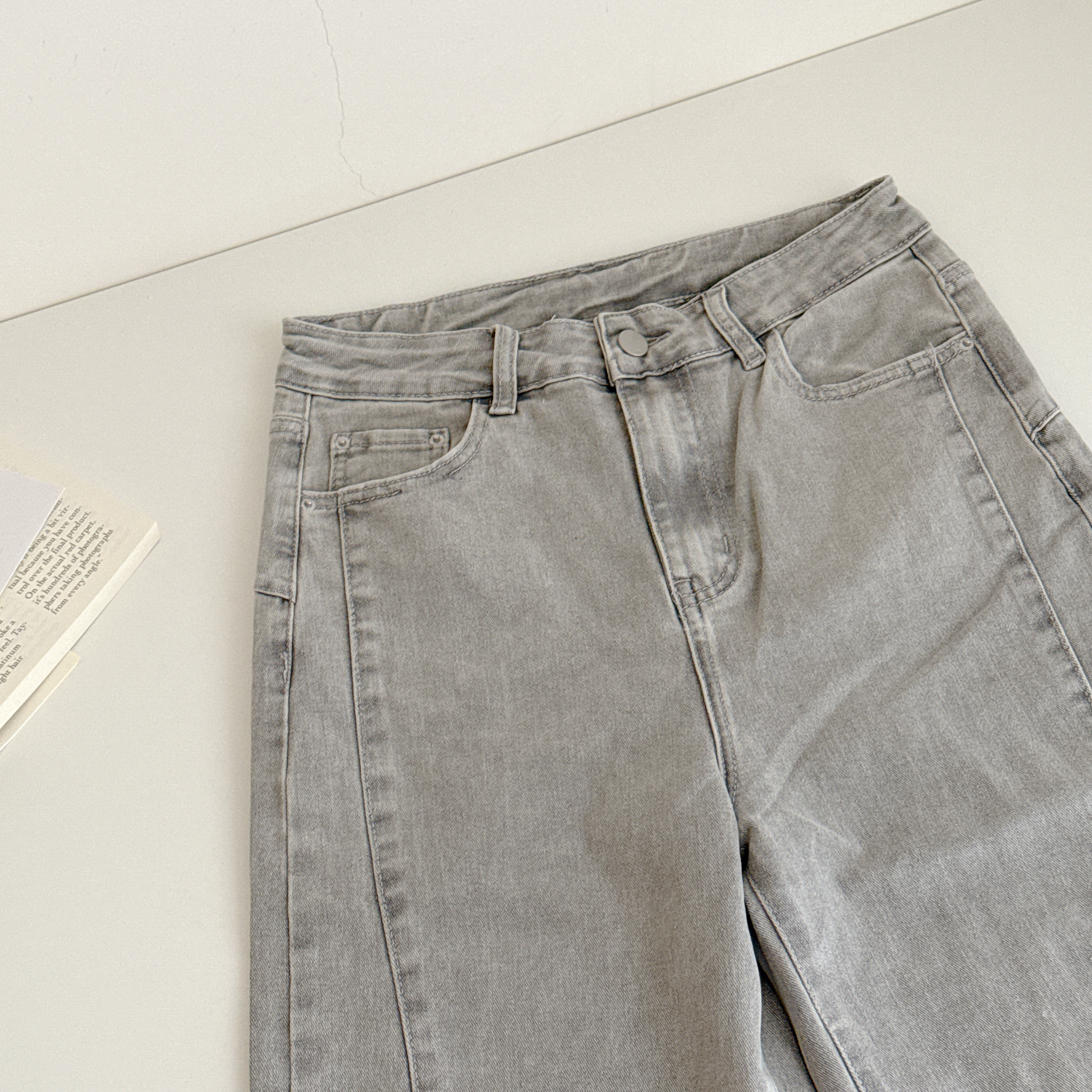 現貨🚚時髦必收😍韓系淺灰側車線直筒褲💕