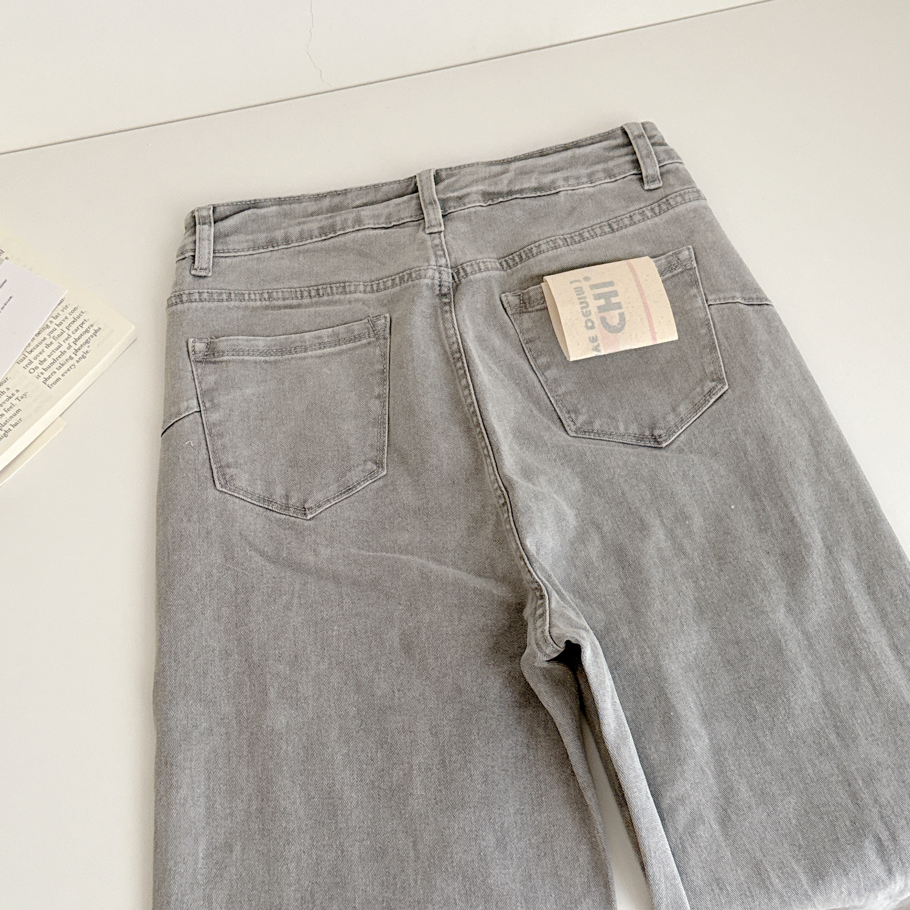 現貨🚚時髦必收😍韓系淺灰側車線直筒褲💕