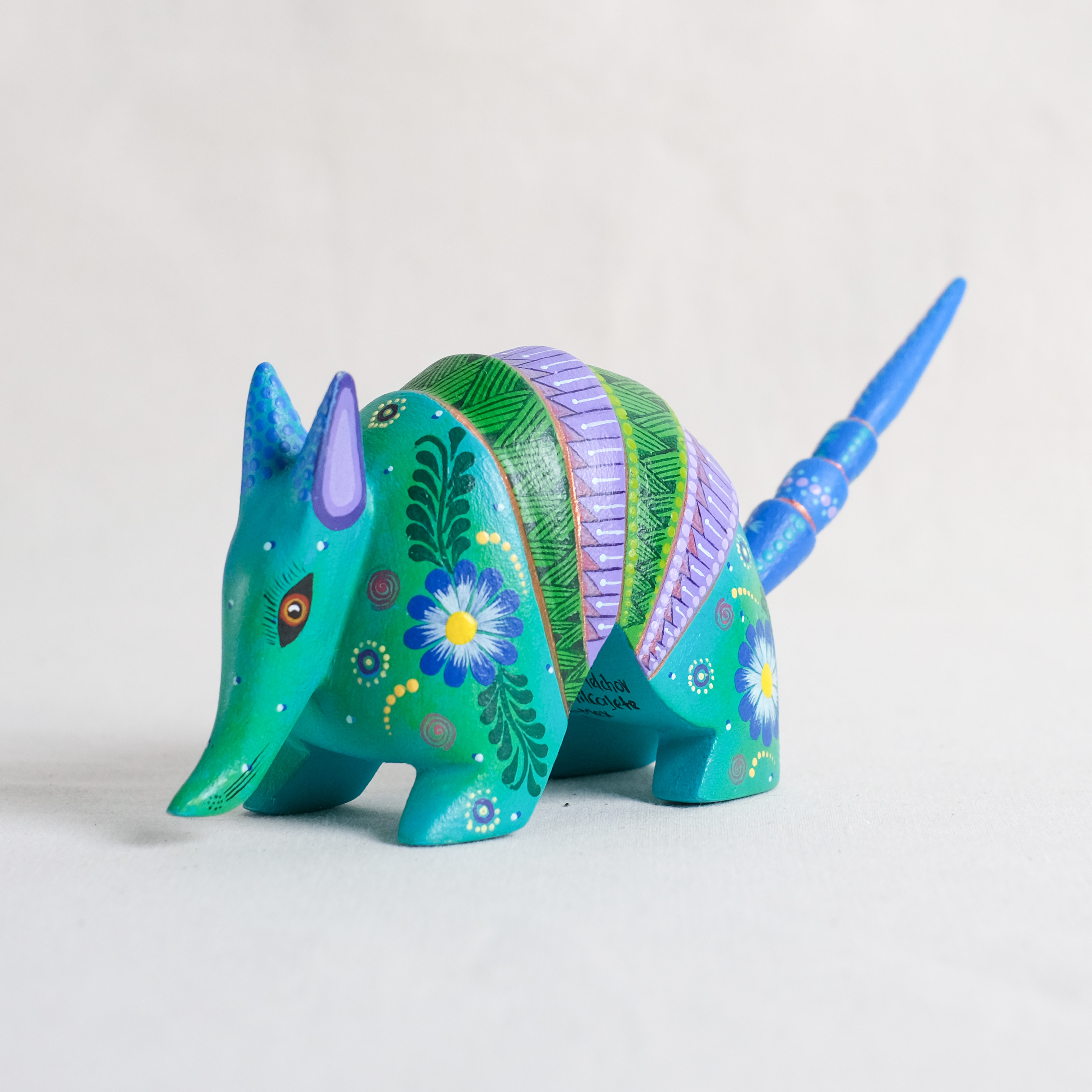 神獸手工木雕｜Armadillo Verde｜墨西哥