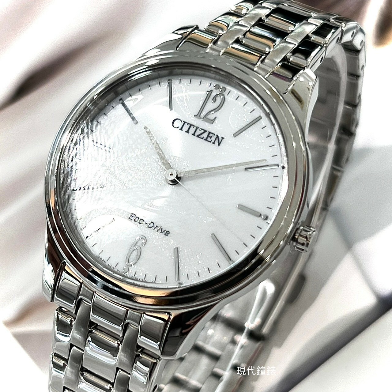 【CITIZEN 星辰】LADY'S系列 雲彩面板光動能腕錶EM0411-71A 34mm現代鐘錶