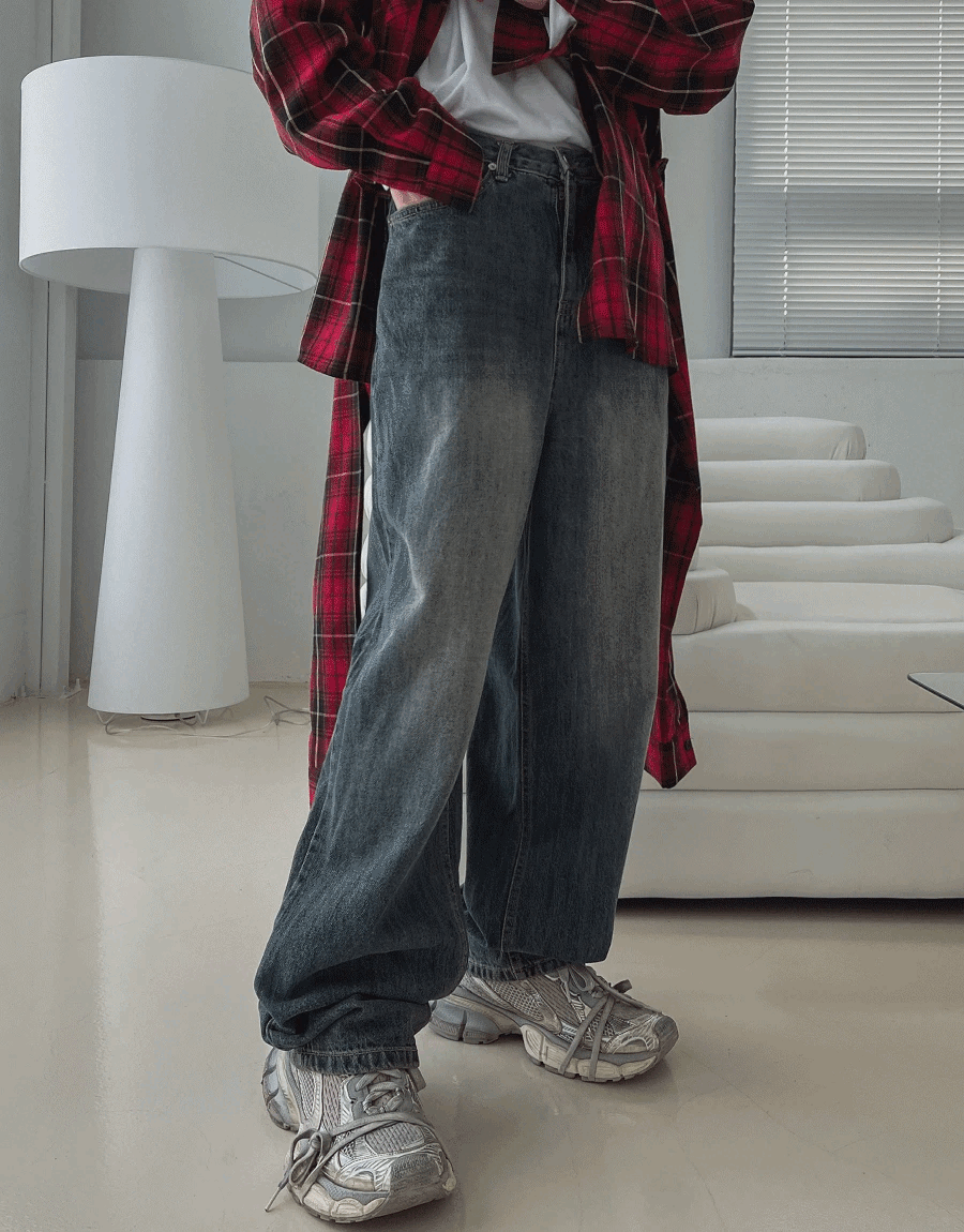 波紋酸寬鬆牛仔褲