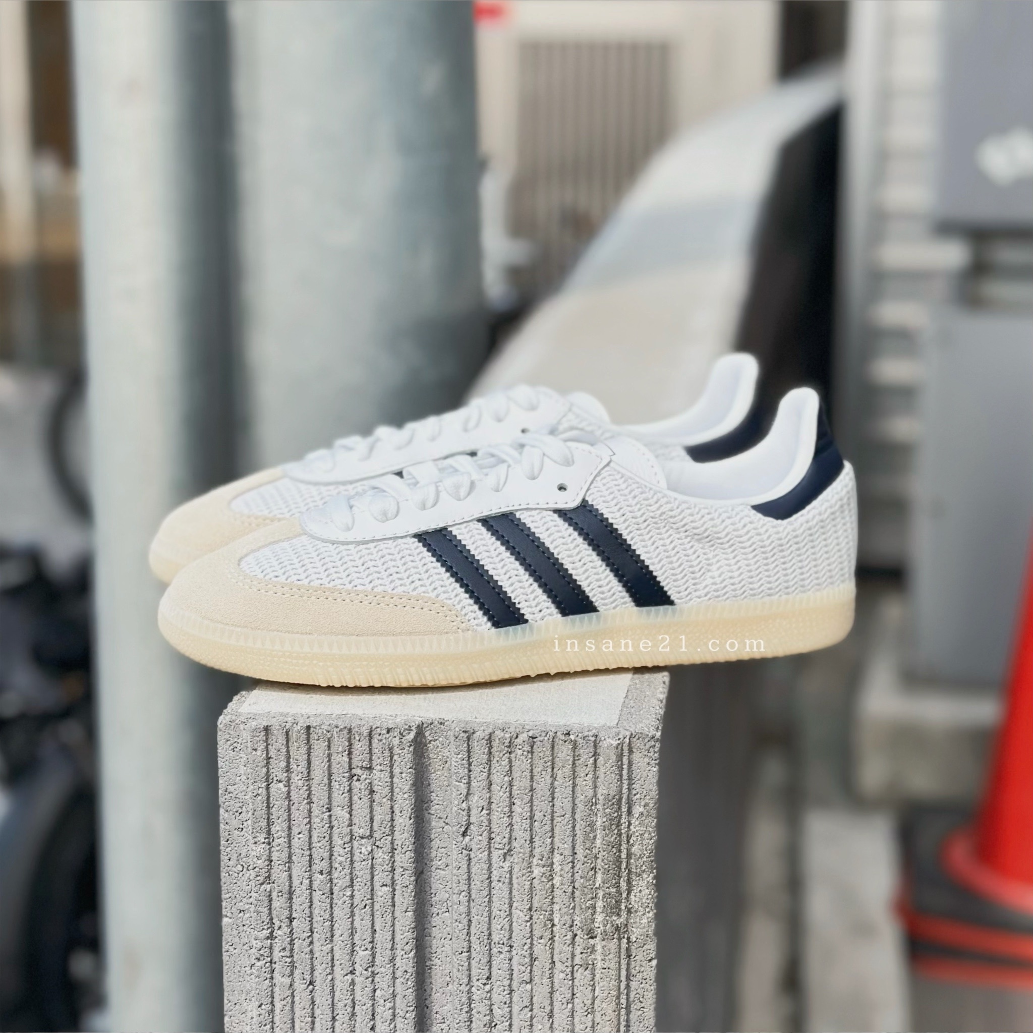 ADIDAS SAMBA OG 米白 海軍藍線 鬆餅格 中性鞋款 休閒鞋 JH5633