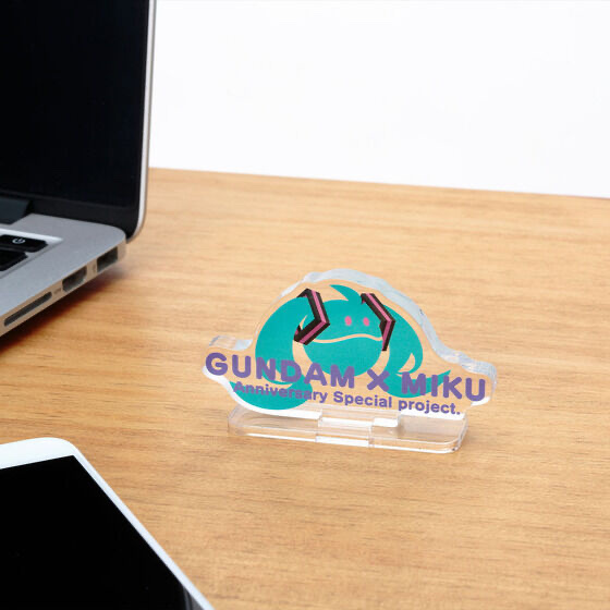 233454 Pbandai 預訂 2025/9月 アクリルロゴディスプレイEX ガンダム45周年 × 初音ミク プロジェクト記念アートワークA