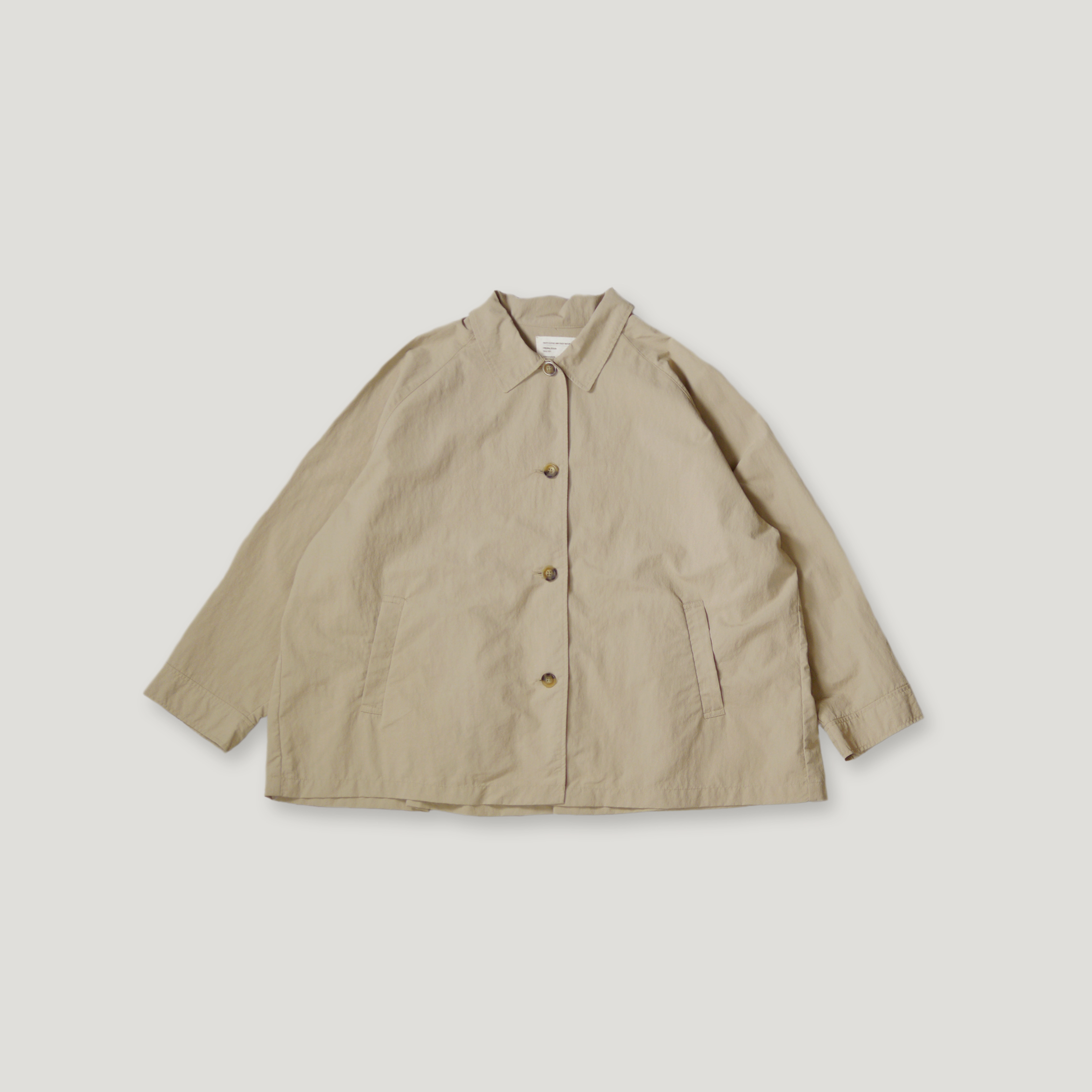 J.P.L. 拉克蘭袖防潑水壓褶短風衣