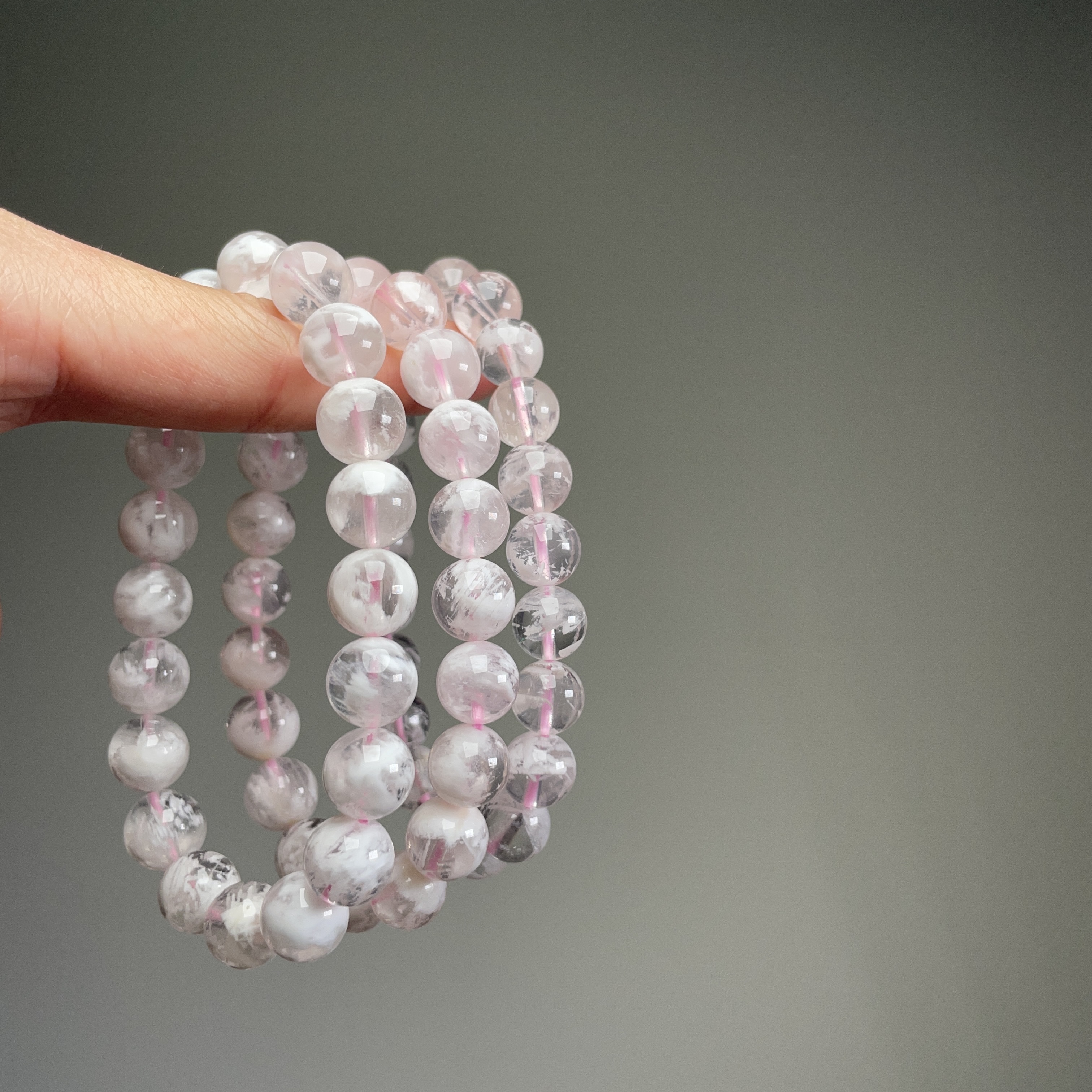 粉黛雲彩 · 粉雪花幽靈