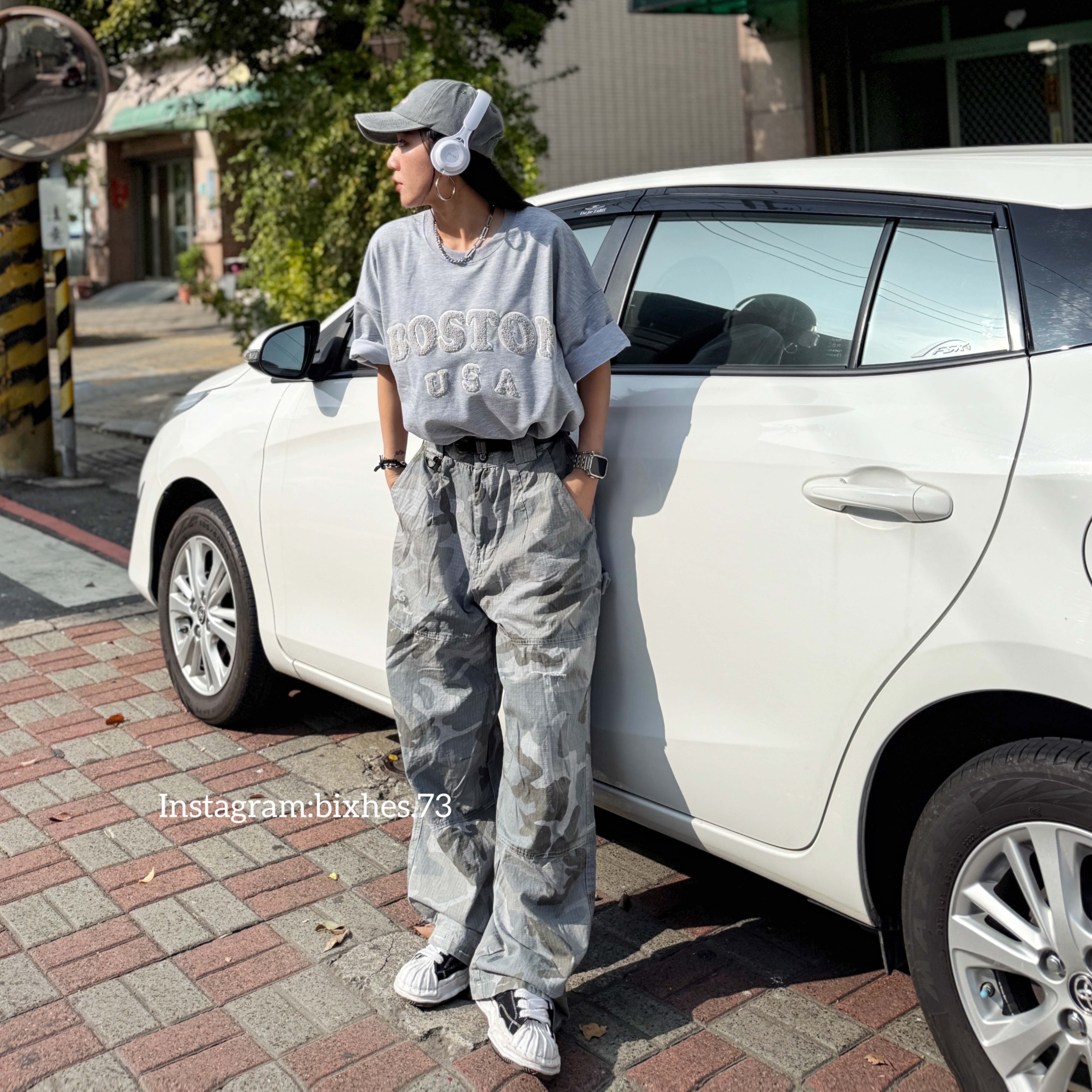 BOSTON植絨字短T(A00096)