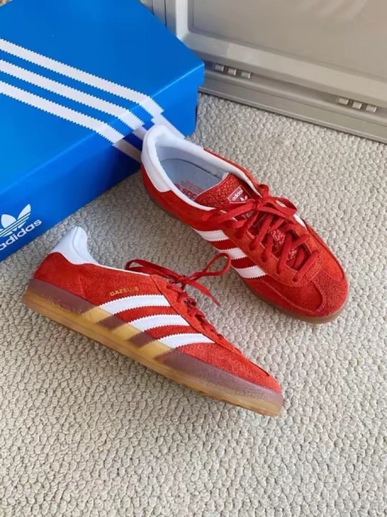 出清特賣  Adidas  復古紅 紅色 HQ8718  23.5cm