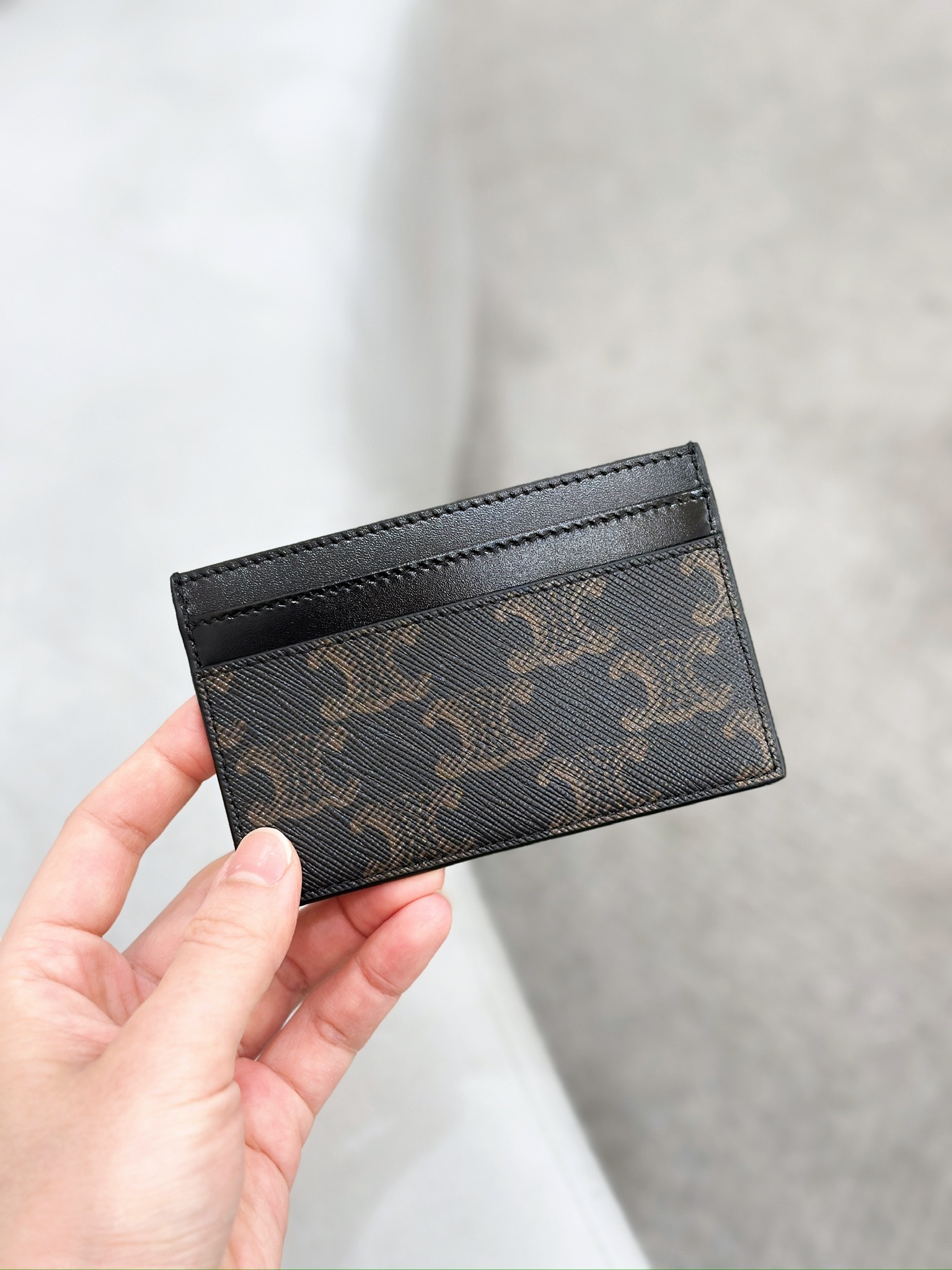 CELINE Medium Triomphe Cardholder