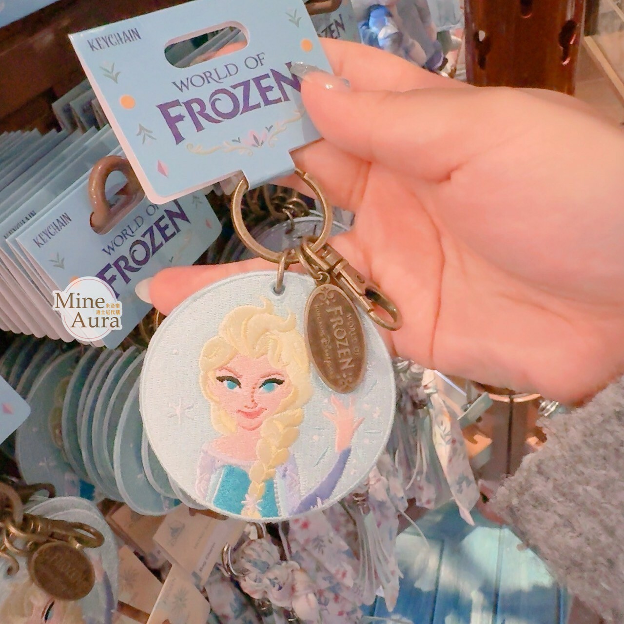 World of Frozen 限定 艾莎 Elsa 安娜Anna 人像圖案 雙面設計 鑰匙圈 吊飾 冰雪奇緣 Frozen -香港迪士尼樂園