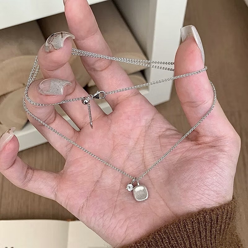 ton”御姐純金銀拉絲小方鑽墜項鍊