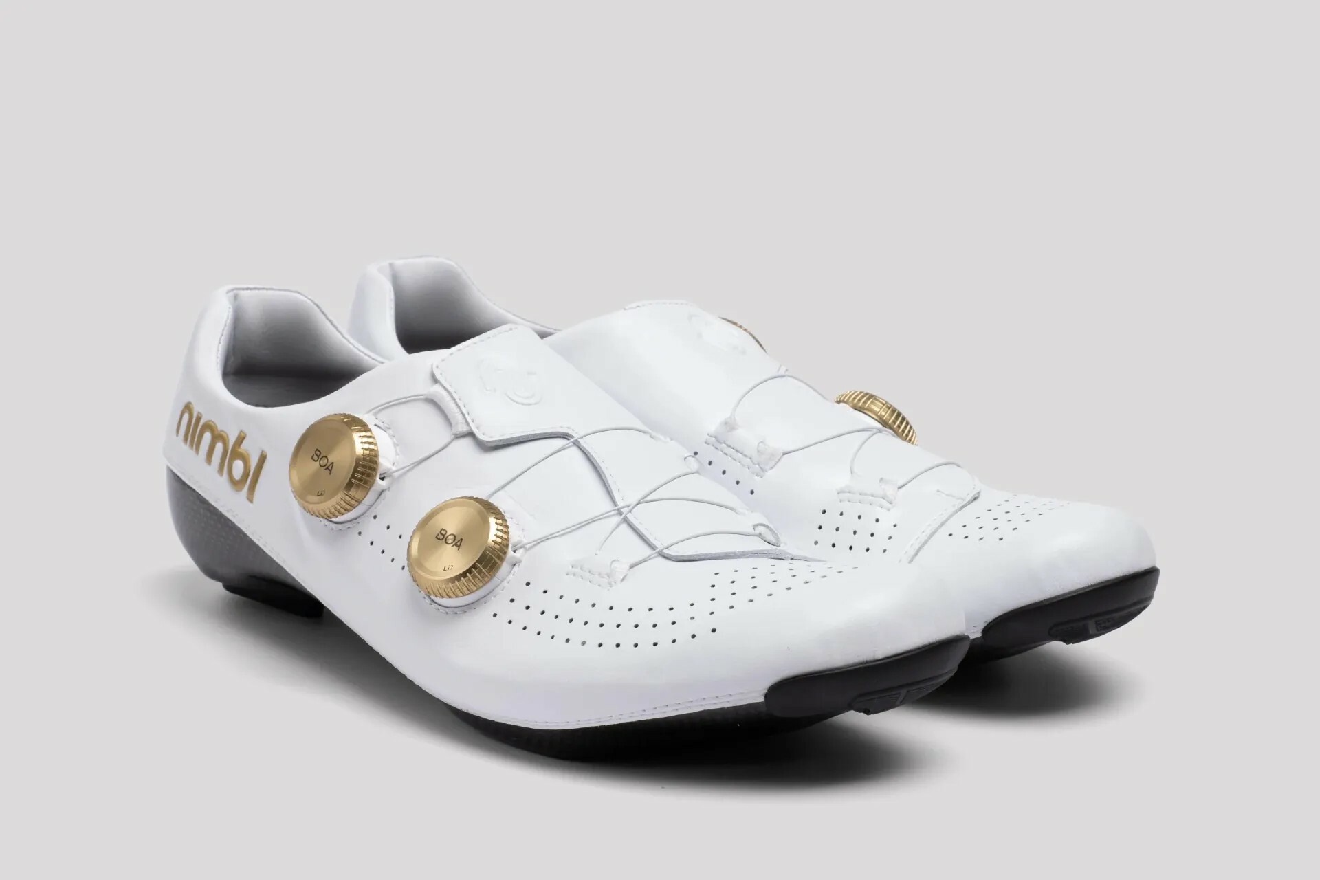 Nimbl Exceed Ultimate Glide 頂級碳纖卡鞋 寬楦版/白鞋金旋鈕