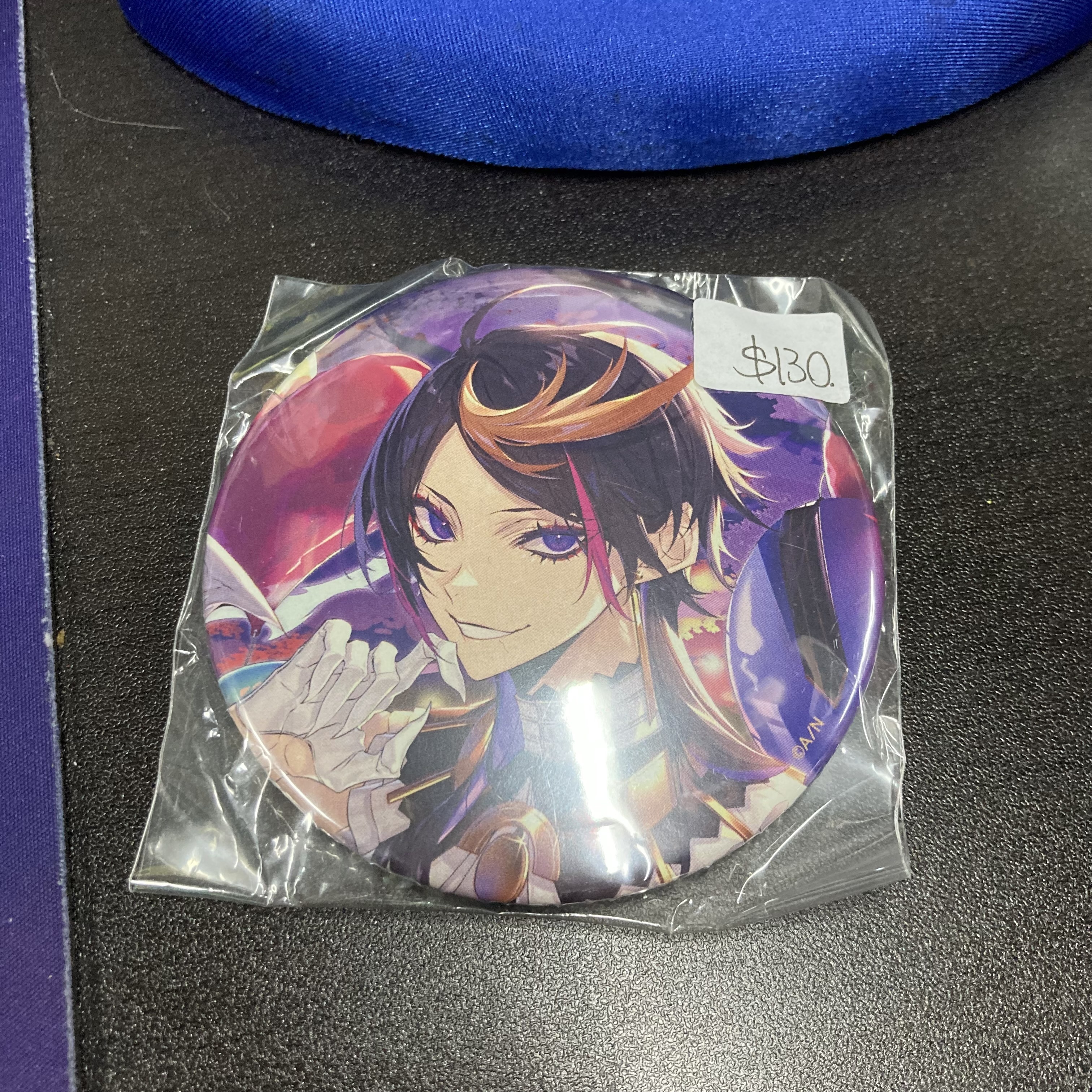 彩虹社 SHU  襟章#204