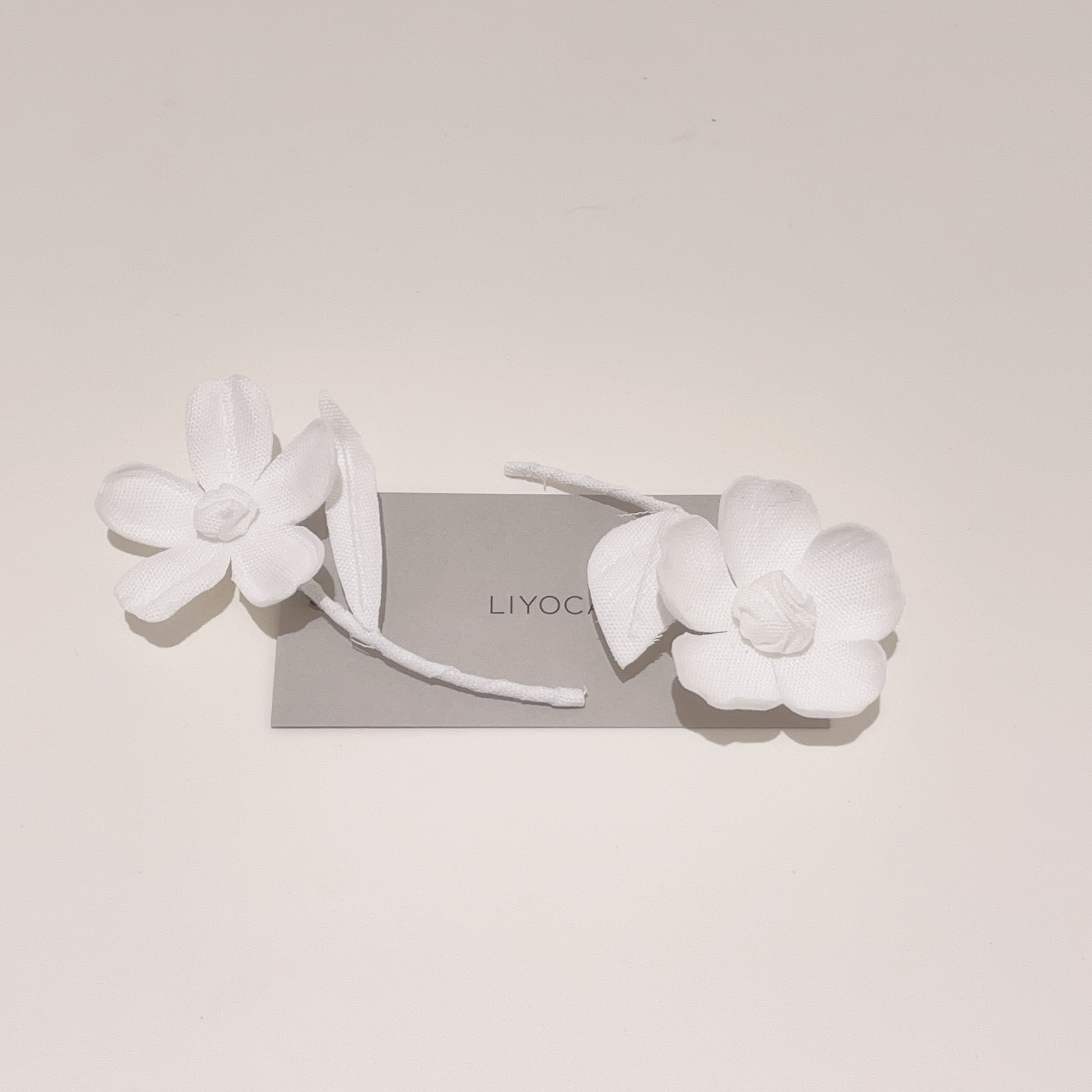 LIYOCA 花卉2pec套裝胸花