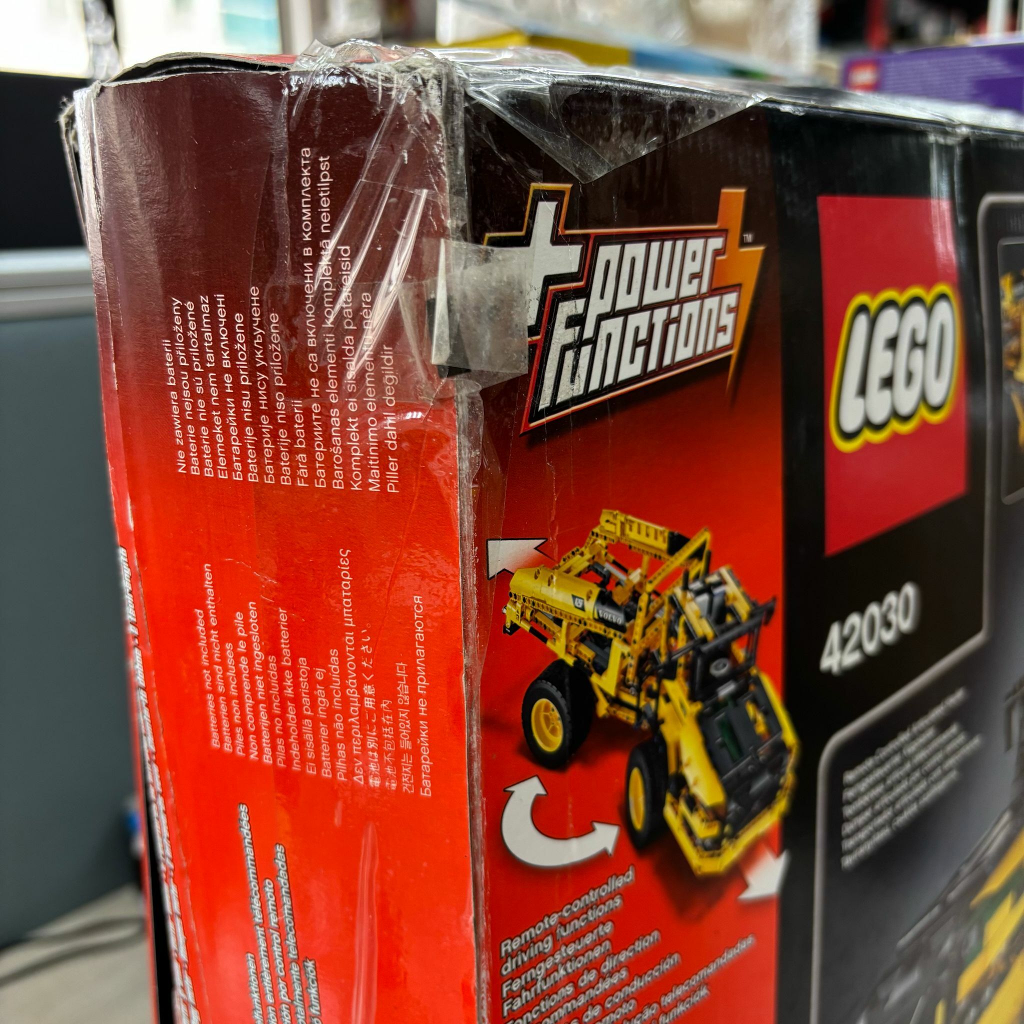 ［用家福音系列］ (殘盒開盒,不設退換) LEGO Technic 42030 VOLVO RC Wheel Loader