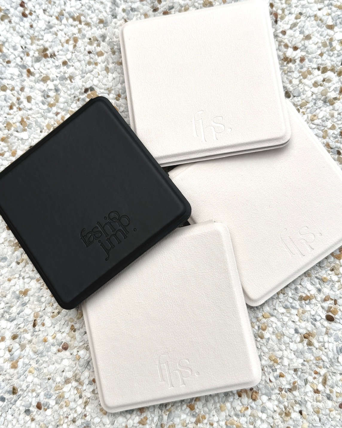 （現貨）FASHIONJUMP Home - Leather Compact Mirrors 迷你隨身鏡 / 化妝鏡