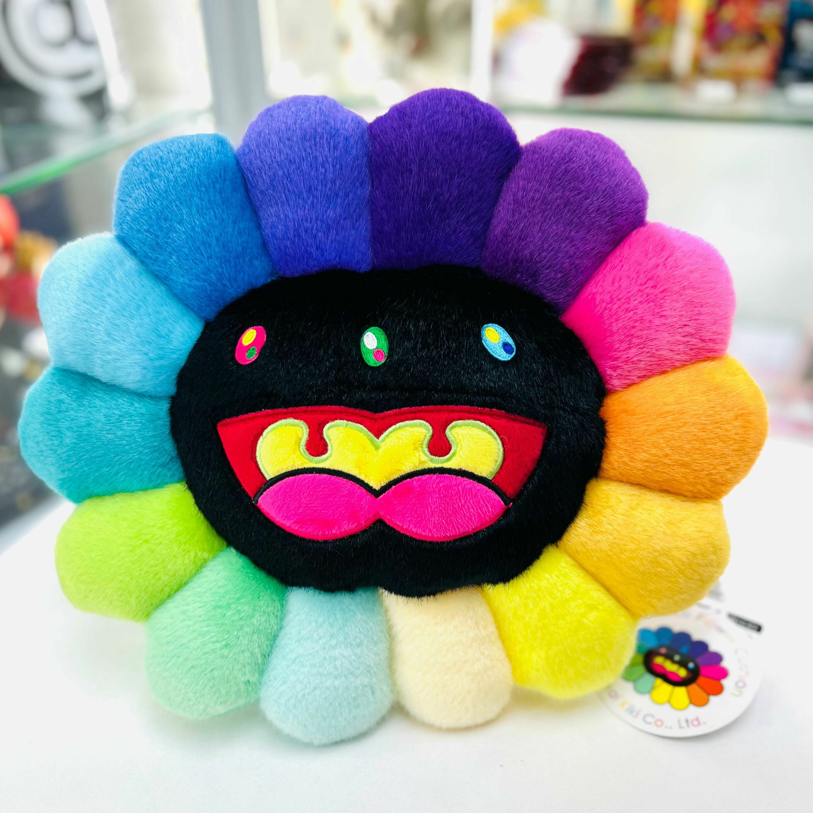 2025SS KaiKai KiKi Flower 村上隆 Takashi Murakami Flower 30CM 黑色 雙花 京都 限定 小花 抱枕 現貨