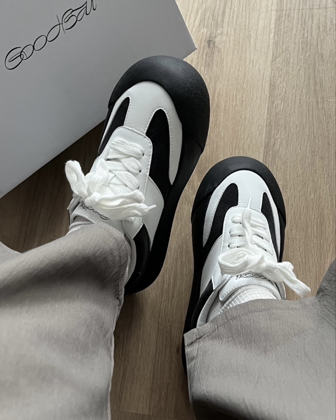 【現貨】<白敬亭主理> Good bai DUM DUM 厚底 蓬蓬鞋 黑白