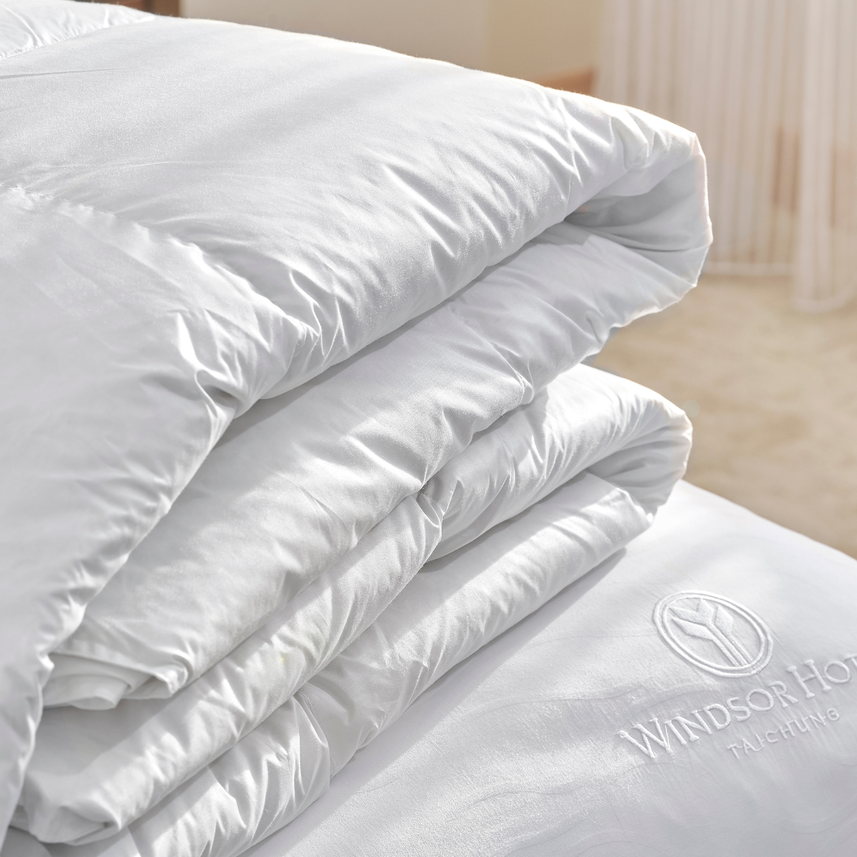 【裕元花園酒店】五星極致尊寵｜享受每寸純白時光 立體天然羽絨被