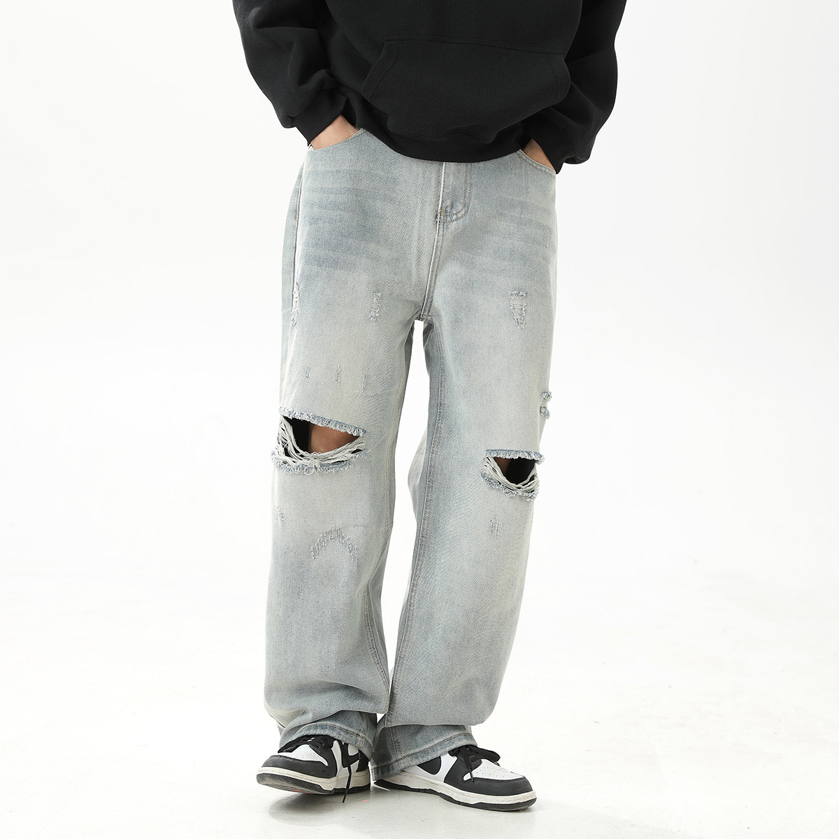 3M22  水洗刷色做舊破洞牛仔褲 一色