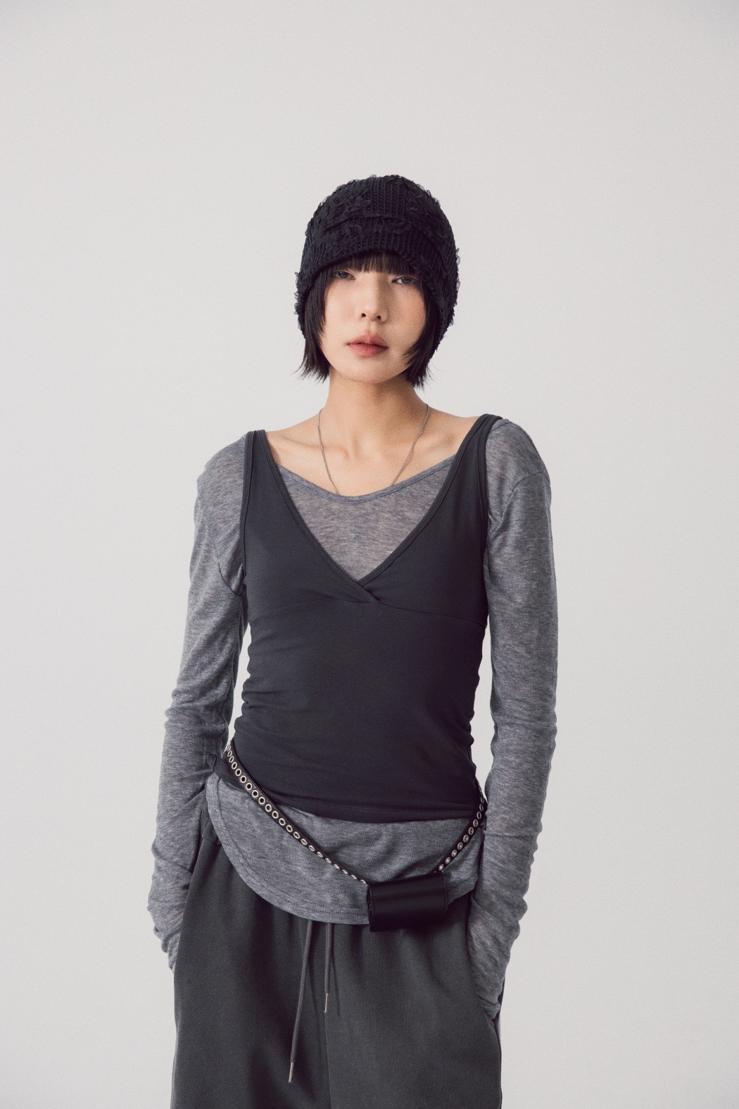 【瑕疵】純色百搭吊帶背心-炭灰