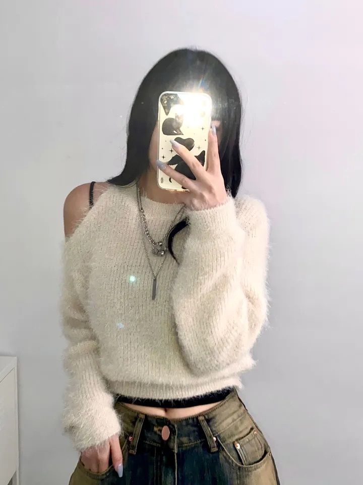 【優惠現貨】韓國馬海毛單邊露肩上衣